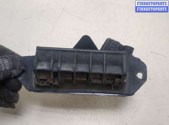 Кнопка открывания багажника с крышки TT955825 на Toyota Celica 1999-2005