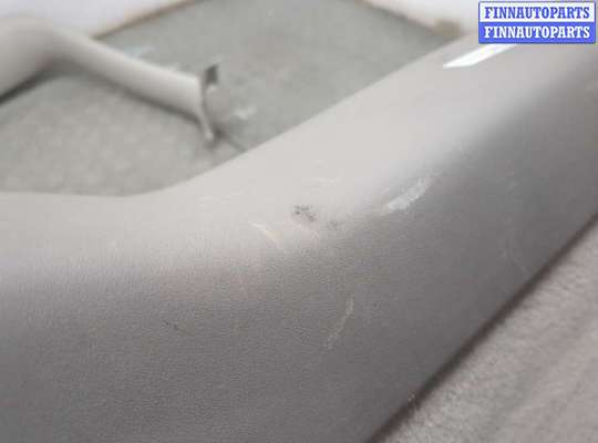 купить Обшивка крышки (двери) багажника на Volvo V50 2004-2012