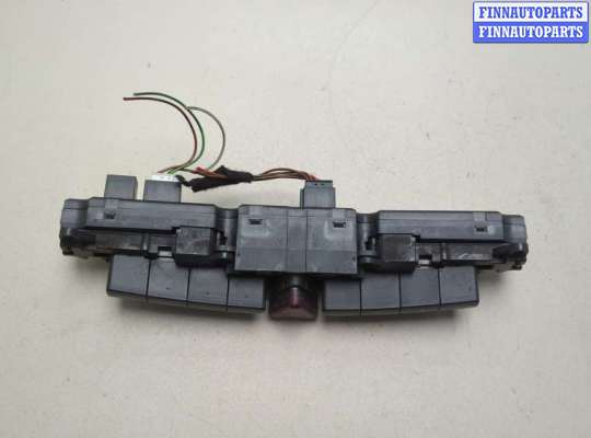 купить Кнопка аварийки на Mercedes S W220 1998-2006