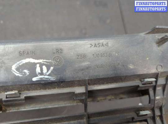 купить Решетка радиатора на Volkswagen Golf 4 1997-2005