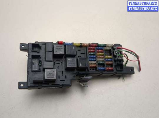Купить Блок предохранителей на Volvo S80 1998-2006 Блок предохранителей VL567697 на Volvo S80 1998-2006