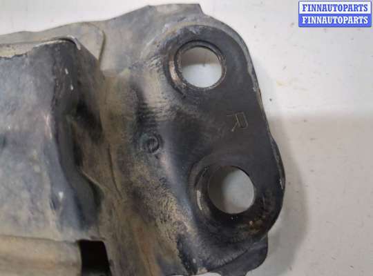 купить Кронштейн (лапа крепления) на Toyota RAV 4 2012-2019