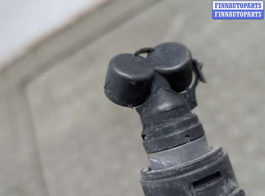 купить Форсунка омывателя фар на Ford Kuga 2012-2016