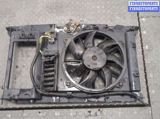 Рамка передняя (телевизор) PG1117061 на Peugeot 308 2007-2013
