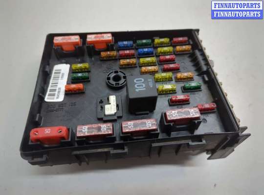 Блок предохранителей VG2794223 на Volkswagen Passat CC 2008-2012