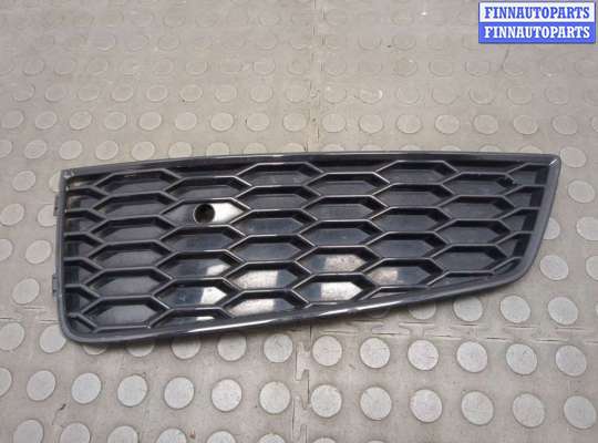 купить Заглушка (решётка) бампера на Audi Q3 2011-2018