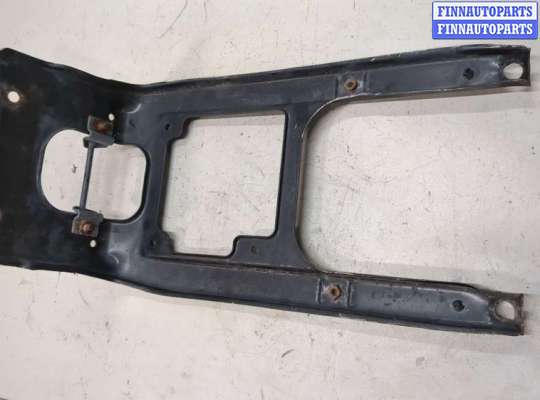 купить Кронштейн рамки передней на Lexus LX 1998-2007