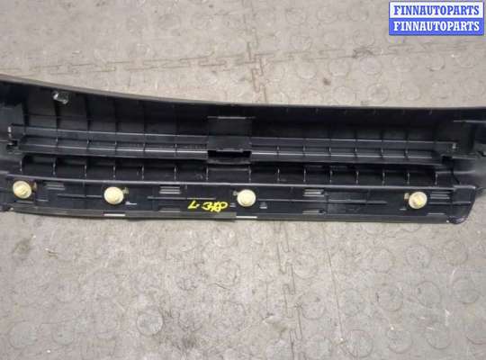купить Накладка на порог на Lexus LS460 2006-2012