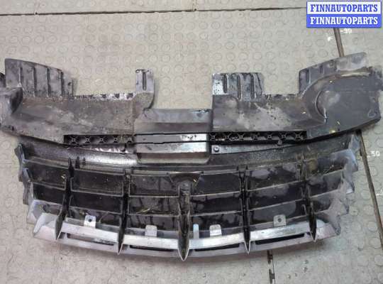 купить Решетка радиатора на Chrysler Voyager 2000-2007