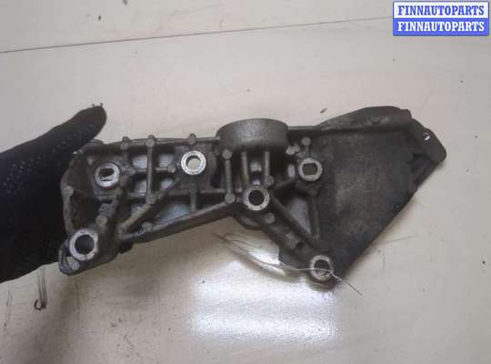 купить Кронштейн крепления генератора на Renault Megane 2 2002-2009