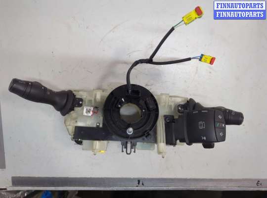 Переключатель поворотов и дворников (стрекоза) RN1587513 на Renault Megane 3 2009-2016