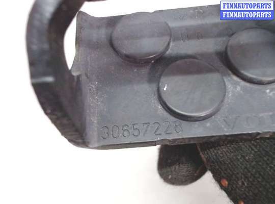 купить Петля крышки багажника на Volvo C30 2006-2013