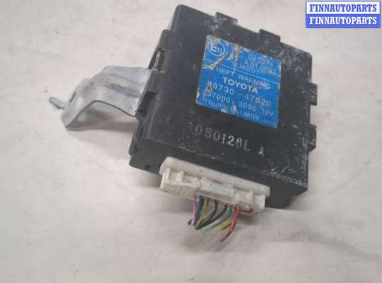 Блок управления иммобилайзера TT883301 на Toyota Prius 2003-2009