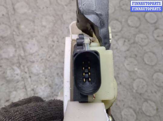 купить Замок двери на Volkswagen Passat 5 2000-2005