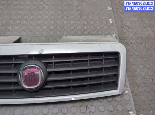 купить Решетка радиатора на Fiat Doblo 2000-2015