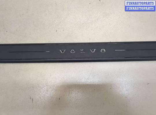 купить Накладка на порог на Volvo XC40