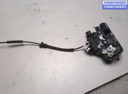 Замок боковой двери на Volkswagen Golf IV (1J)