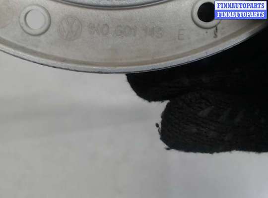 купить Колпачок литого диска на Volkswagen Golf 5 2003-2009