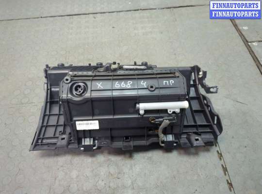 Бардачок (вещевой ящик) на Jaguar XF II (X260)