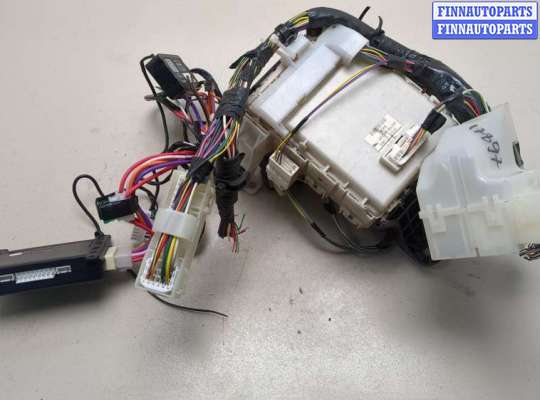 купить Блок предохранителей на Toyota Corolla E15 2006-2013