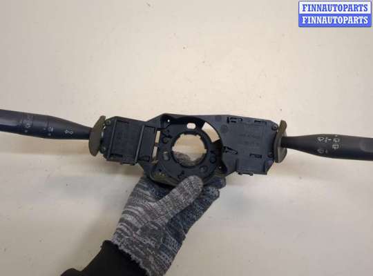 Купить Переключатель поворотов и дворников (стрекоза) на Citroen Berlingo 1997-2002 Переключатель поворотов и дворников (стрекоза) CT1109143 на Citroen Berlingo 1997-2002