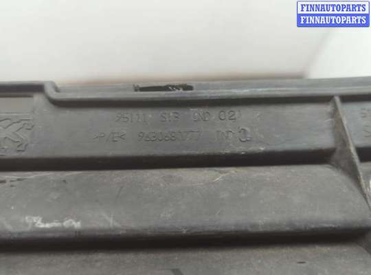 купить Заглушка (решётка) бампера на Peugeot 206 1998-2012