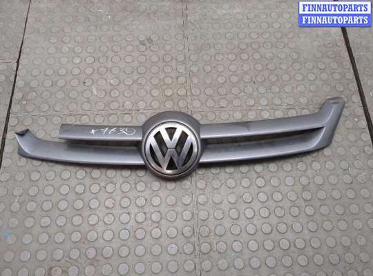Решетка радиатора VG2679953 на Volkswagen Golf Plus