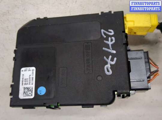 купить Блок управления подрулевыми переключателями на Volkswagen Golf 5 2003-2009