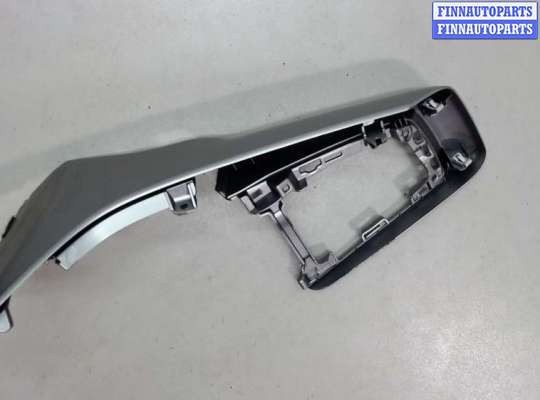 купить Рамка под кулису на Ford Focus 3 2011-2015