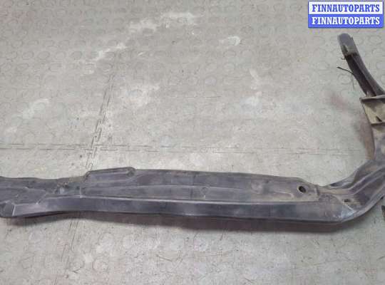 купить Уплотнитель на Audi Q7 2005-2015