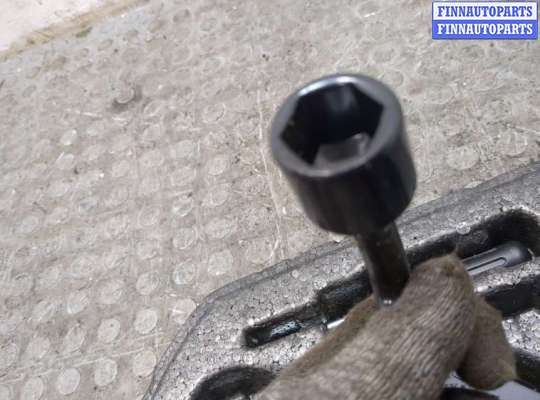 купить Набор инструментов штатный на KIA Cerato 2013-2020