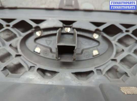 купить Решетка радиатора на Ford Fiesta 2001-2007