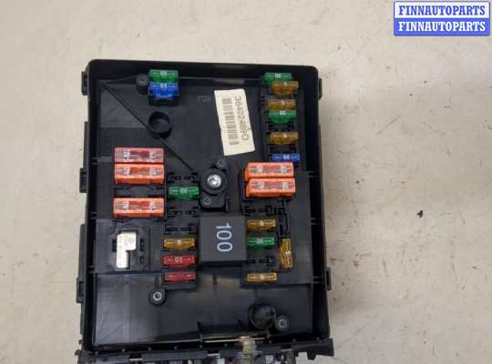 купить Блок предохранителей на Volkswagen Golf Plus