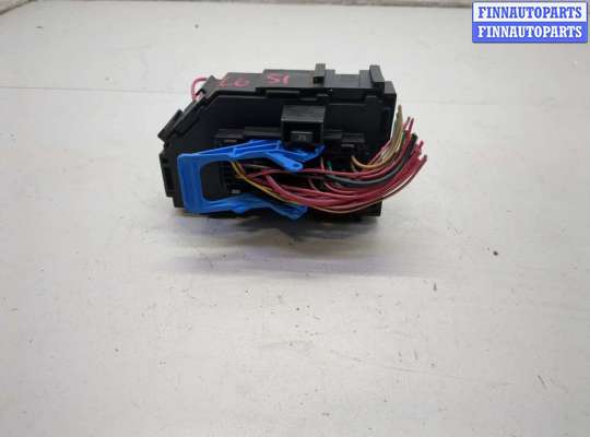 купить Блок предохранителей на Cadillac Escalade 3 2006-2014