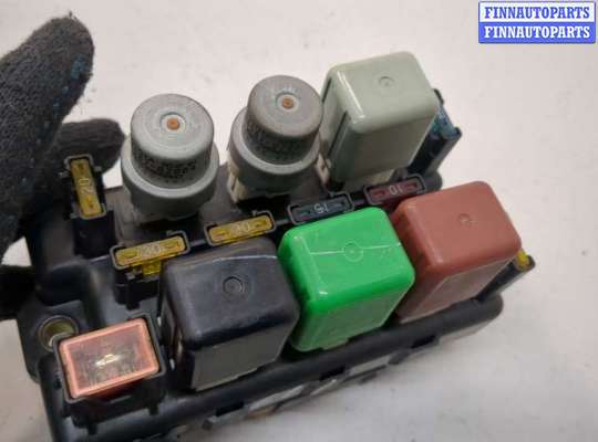 купить Блок реле на Lexus LS400 UCF10 1989-1994