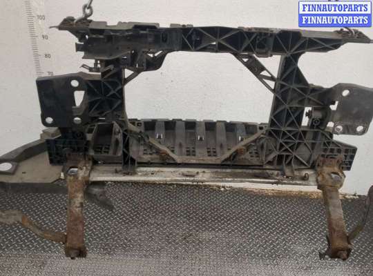 Панель передняя (телевизор) на Renault Megane III