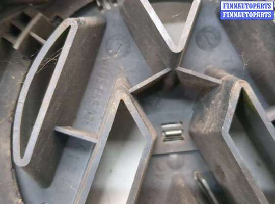 купить Решетка радиатора на Volkswagen Passat 5 2000-2005