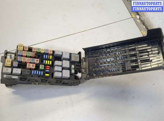 купить Блок предохранителей на Ford Explorer 2001-2006