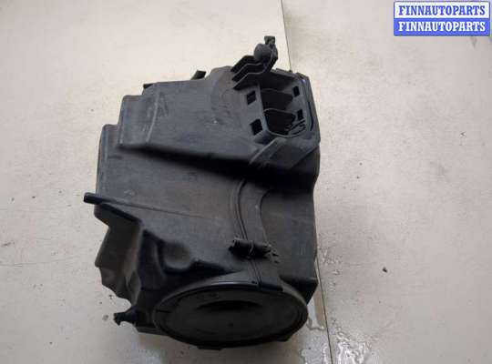 Корпус воздушного фильтра на Ford Focus II