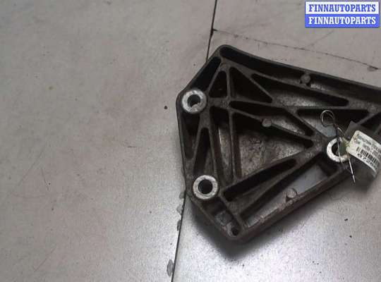 купить Кронштейн компрессора кондиционера на Opel Vectra C 2002-2008