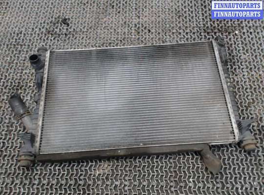 Радиатор охлаждения двигателя FO2093722 на Ford Fusion 2002-2012