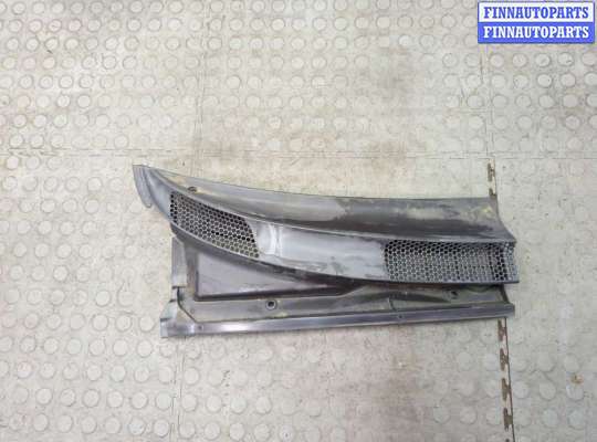 купить Жабо под дворники (дождевик) на Toyota Yaris 1999-2006