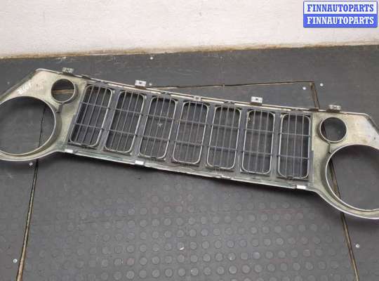 купить Решетка радиатора на Jeep Liberty 2001-2007