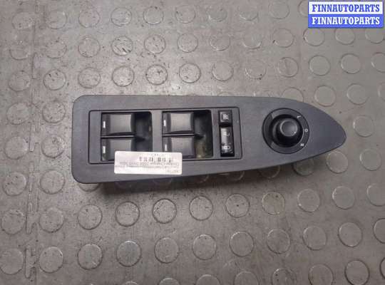 купить Кнопка стеклоподъемника (блок кнопок) на Dodge Charger 2005-2010