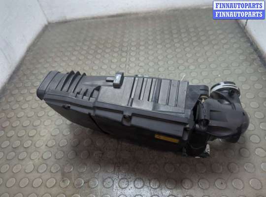 Корпус воздушного фильтра MB1704590 на Mercedes C W203 2000-2008