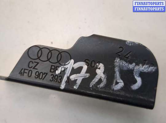 купить Кронштейн (лапа крепления) на Audi A6 (C6) 2004-2011