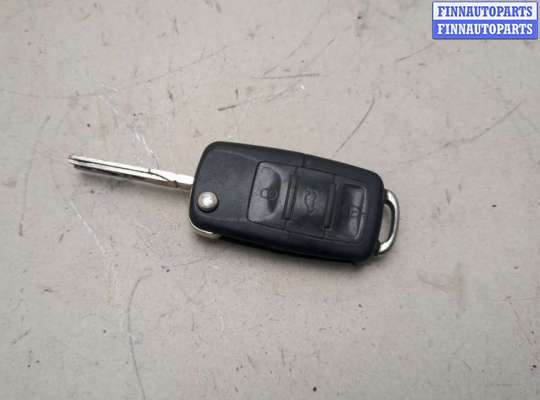 купить Ключ зажигания на Volkswagen Golf 5 2003-2009