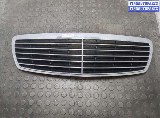 Решетка радиатора MB1728003 на Mercedes E W211 2002-2009