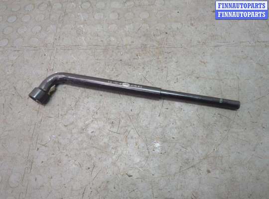 купить Ключ балонный на Audi Q5 2008-2017