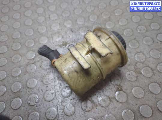 Бачок гидроусилителя RN1553087 на Renault Safrane 1992-2000
